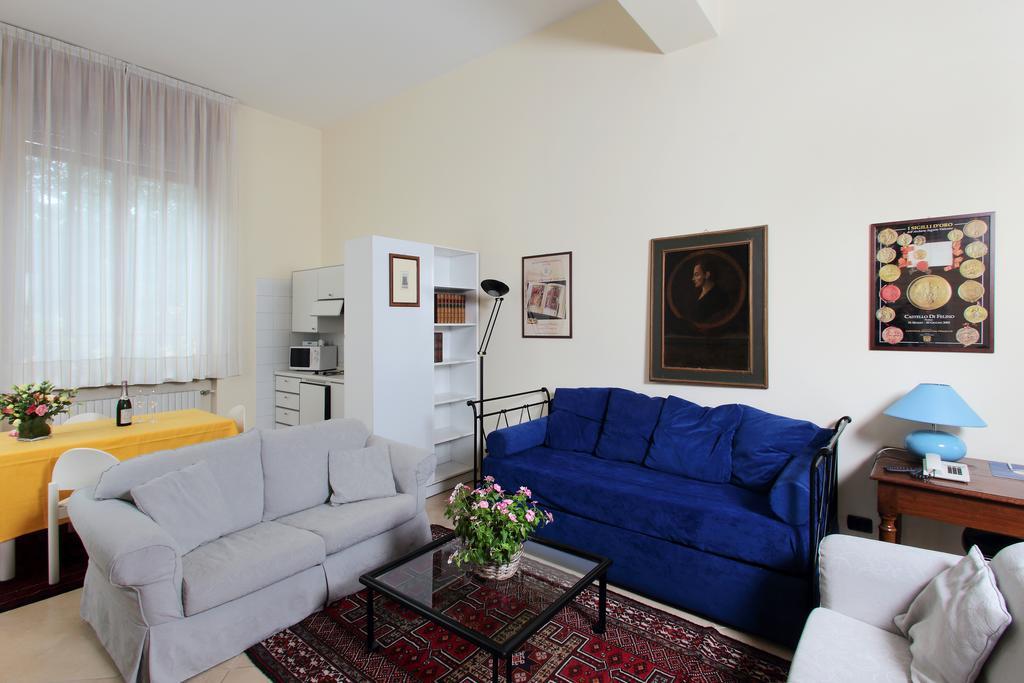 Residence Liberty Парма Екстериор снимка