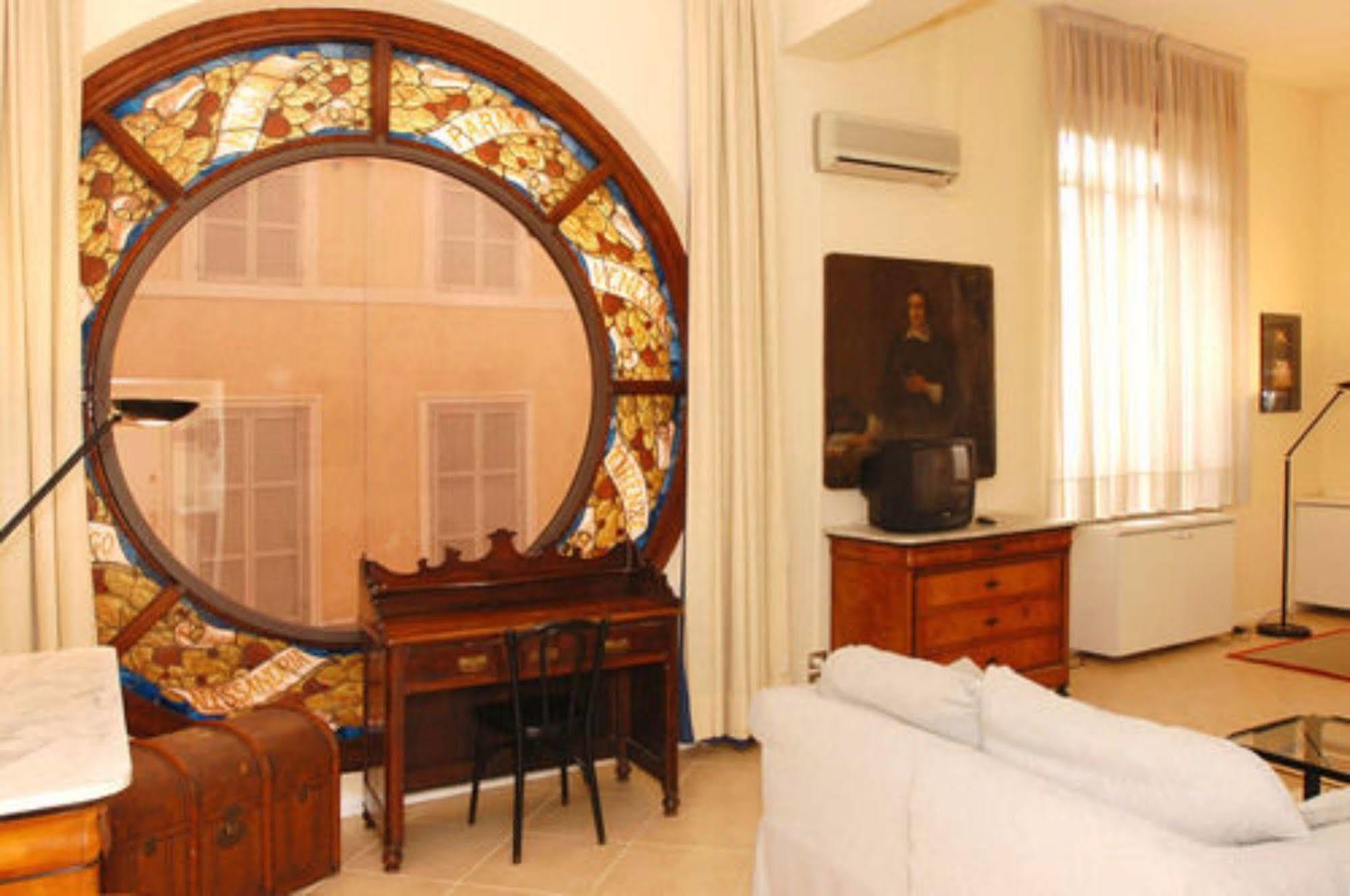 Residence Liberty Парма Екстериор снимка