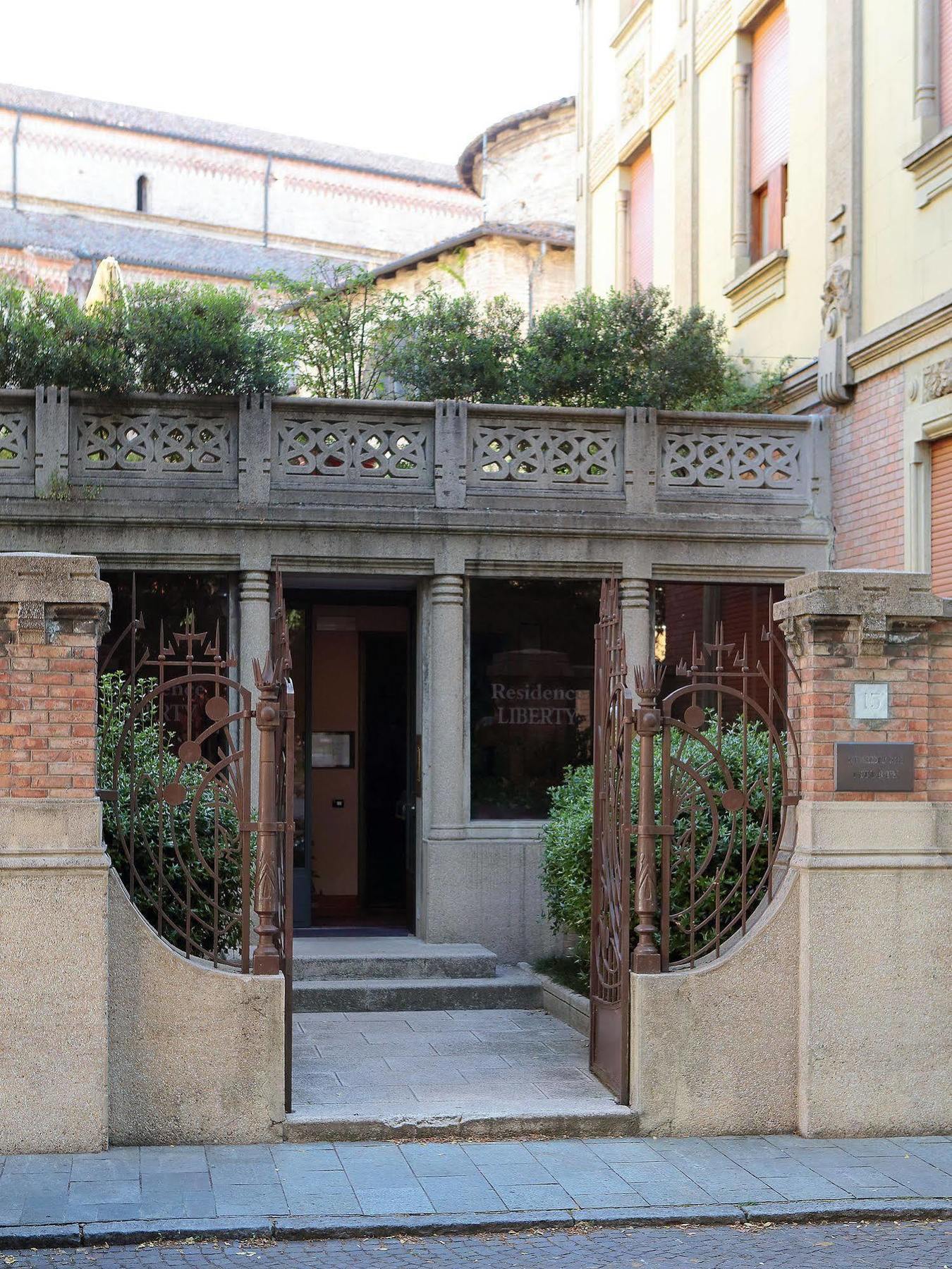 Residence Liberty Парма Екстериор снимка